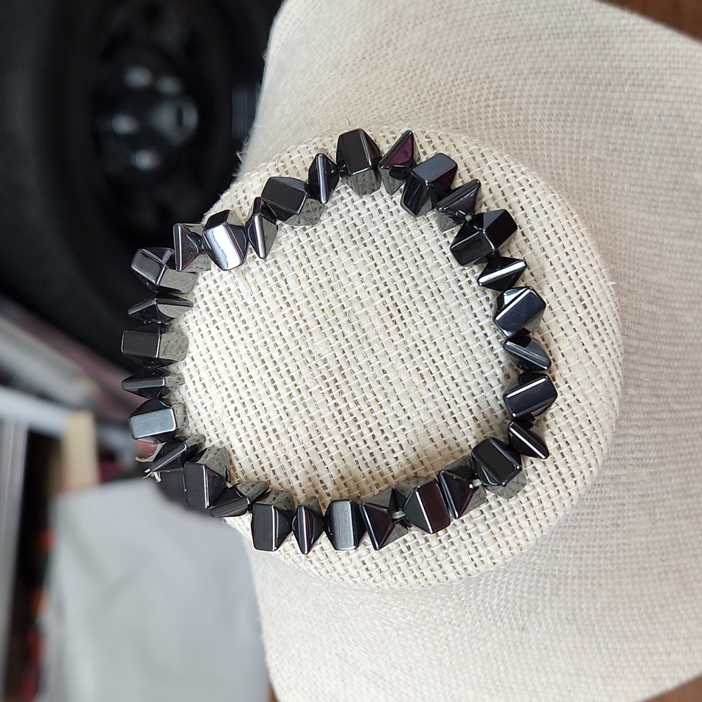 Hematite Chunky Geometeric Stretchy Bracelet